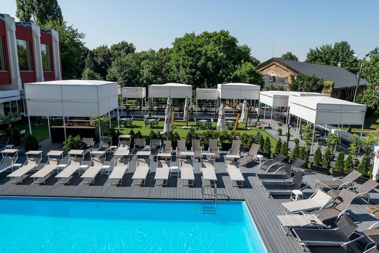 Hotel North Star Continental Resort