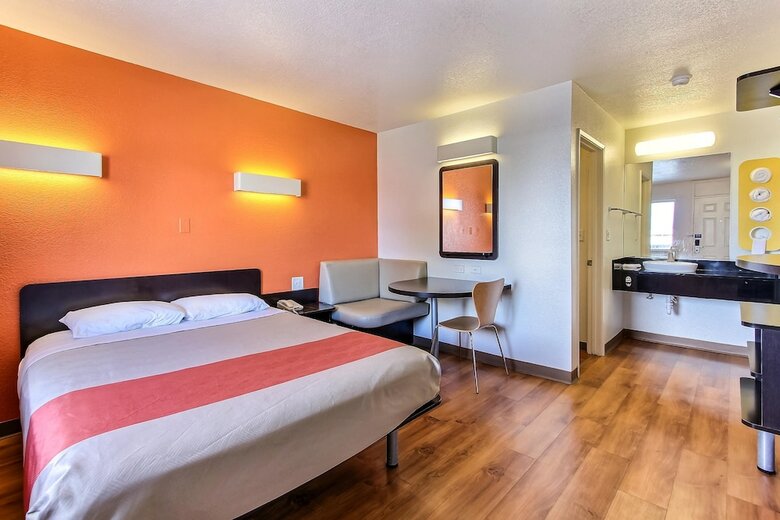 Motel 6 Santa Clara