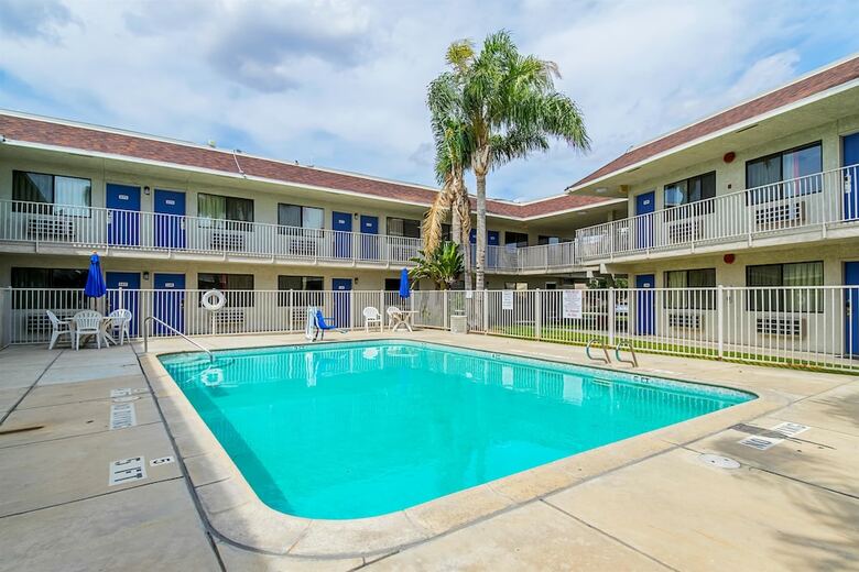 Motel 6 Bakersfield, Ca - Airport