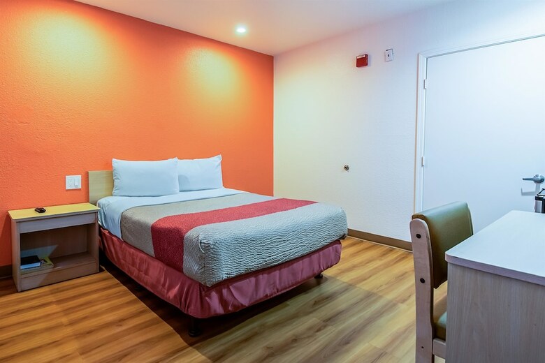 Motel 6 Bakersfield, Ca - Airport
