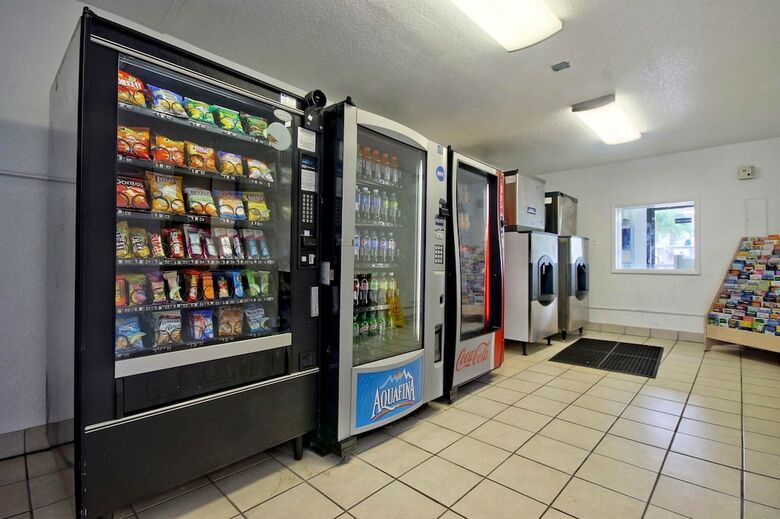 Motel 6 Dania Beach