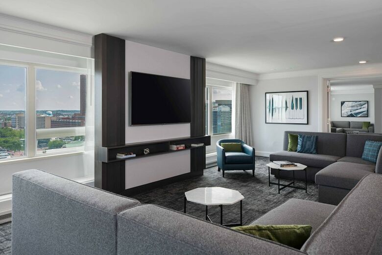 Renaissance Baltimore Harborplace Hotel