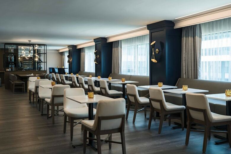 Renaissance Baltimore Harborplace Hotel