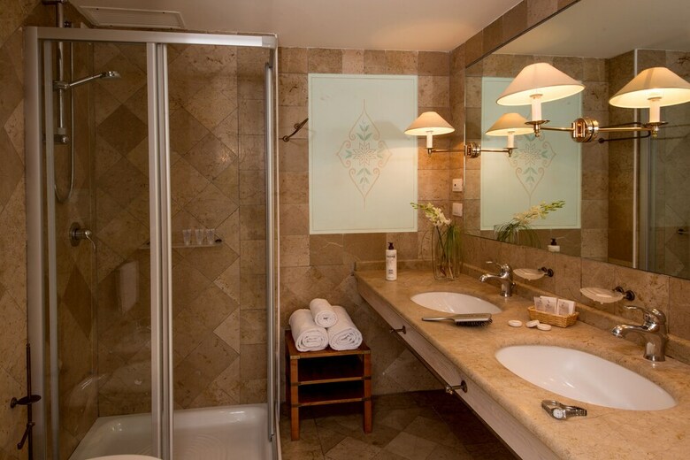 El Faro Hotel & Spa