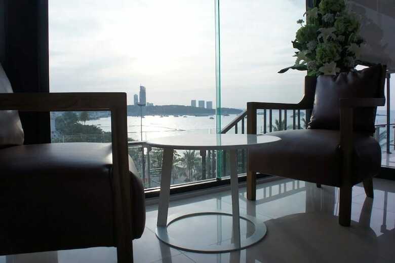 Hotel Serenotel Pattaya Beach Front