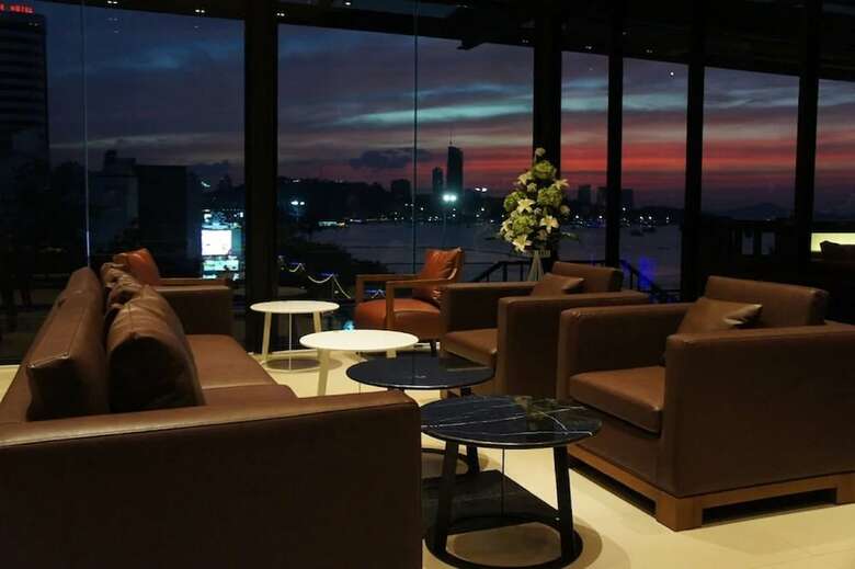 Hotel Serenotel Pattaya Beach Front