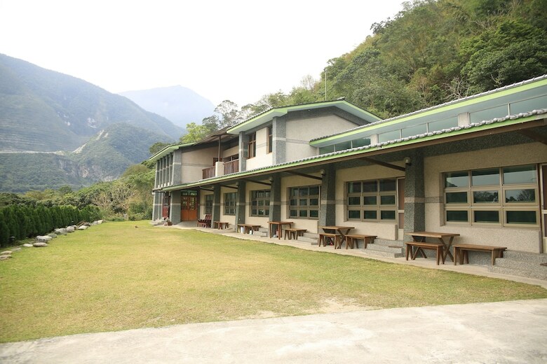 Taroko Mountain Dream Homestay B&B