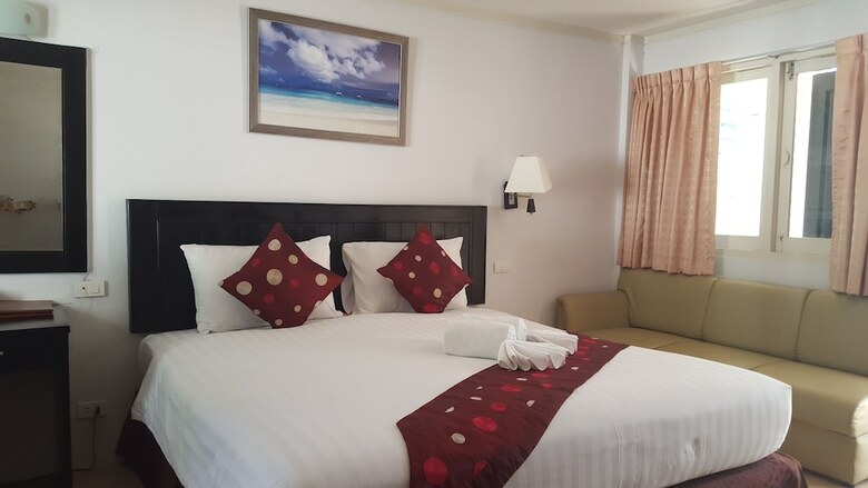 Hotel Nautical Inn