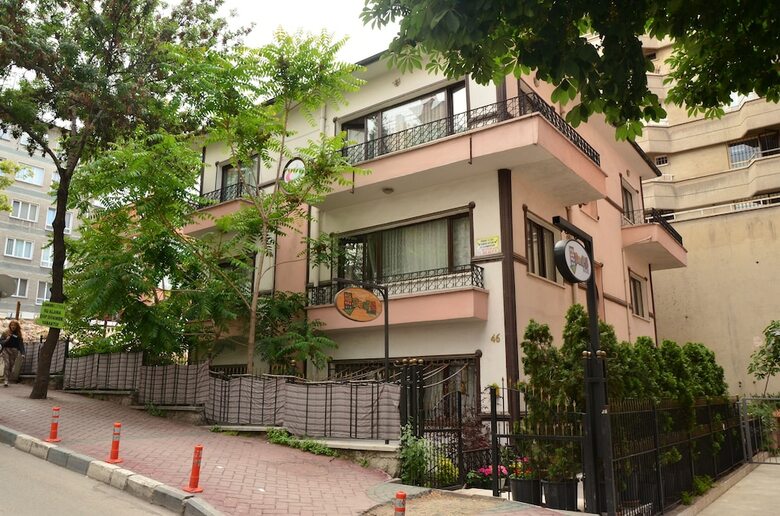 Hostal Deeps Hostel