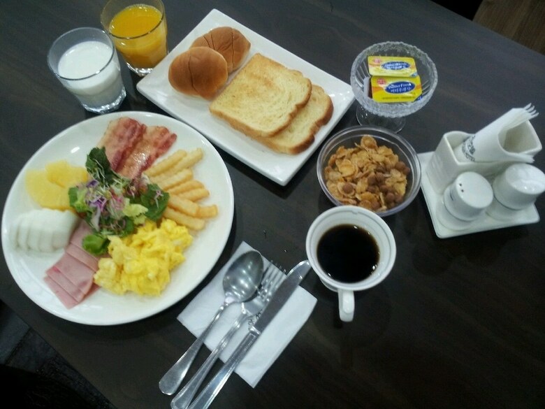 E Cheonan Hotel