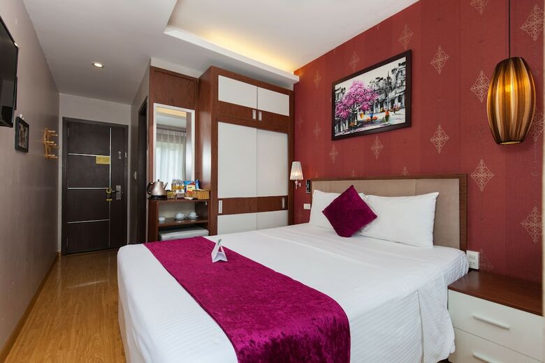 Golden Legend Diamond Hotel