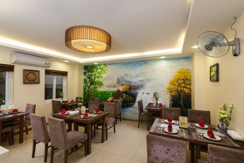 Golden Legend Diamond Hotel