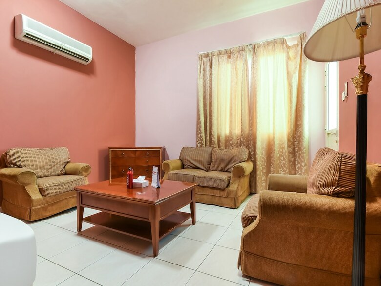Oasis Hotel Apartment