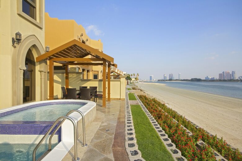 Bespoke Residences-luxury Frond A Villas