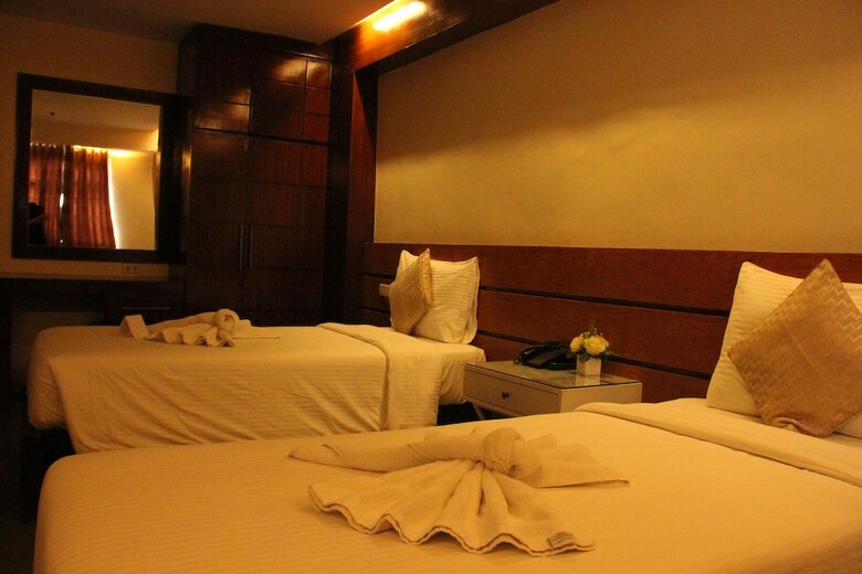 Grace Crown Hotel