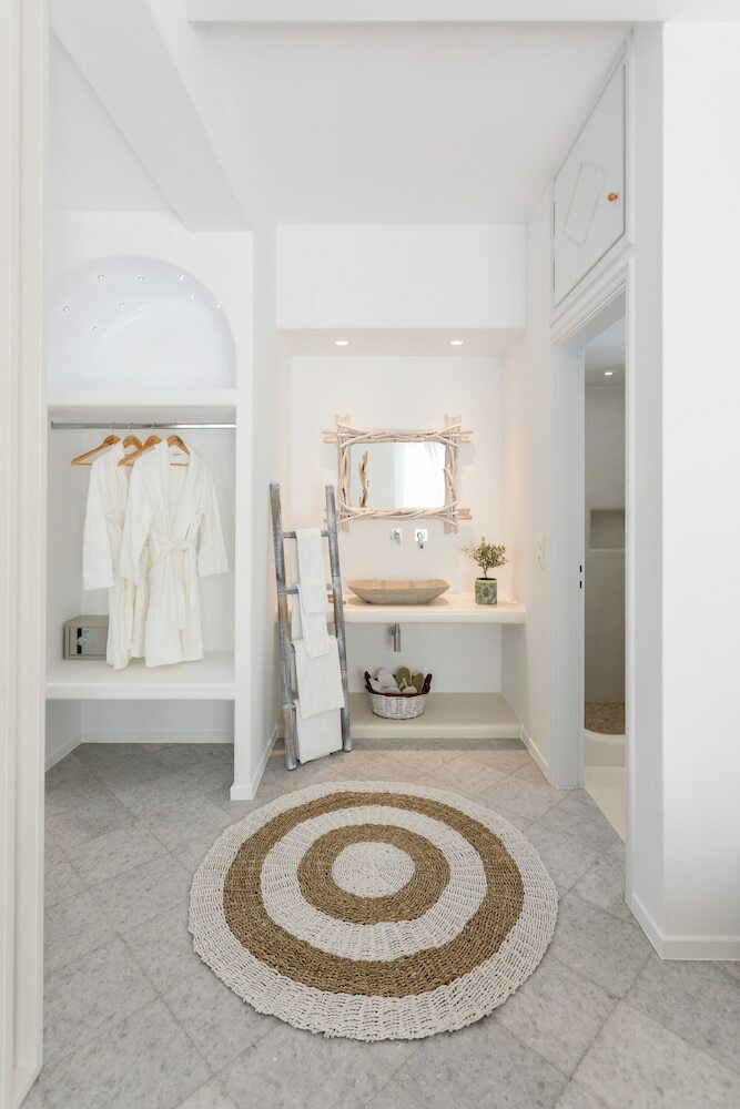 Aeolos Luxury Villas & Suites