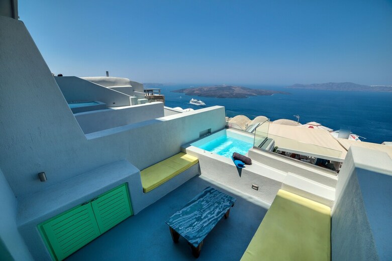 Hotel Caldera Edge Suites