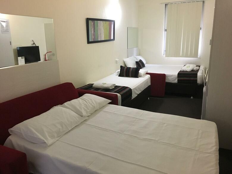 City Edge Brisbane Hotel