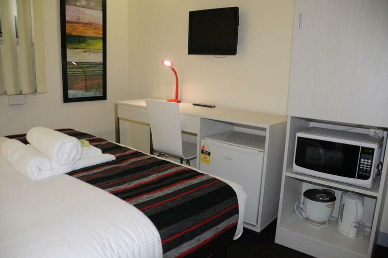 City Edge Brisbane Hotel