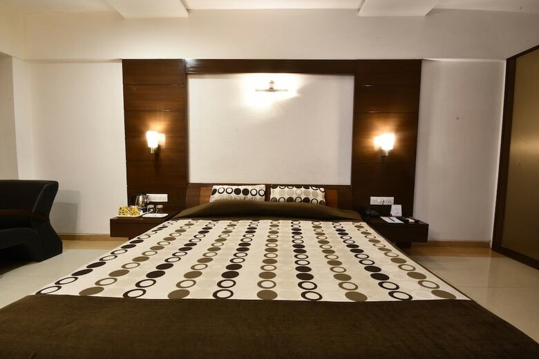Hotel Platinum Residency
