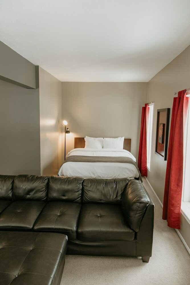 Hotel The Flying Steamshovel Inn