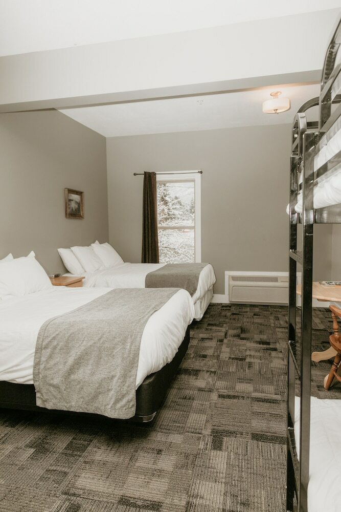 Hotel The Flying Steamshovel Inn