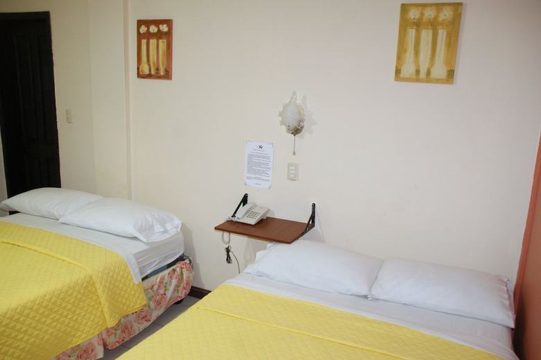 Hostal Antares