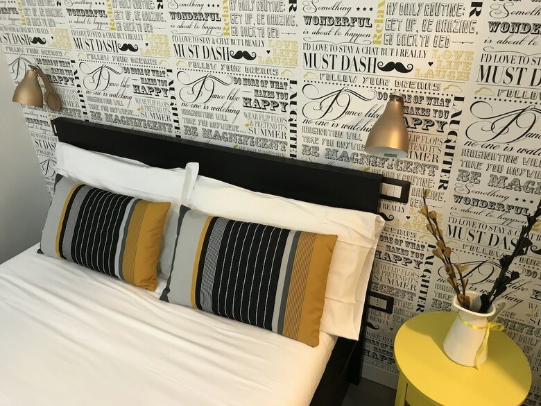 Hotel C'est La Vie Suites
