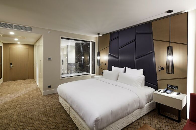 Pullman Istanbul Airport And Convention Center Hotel