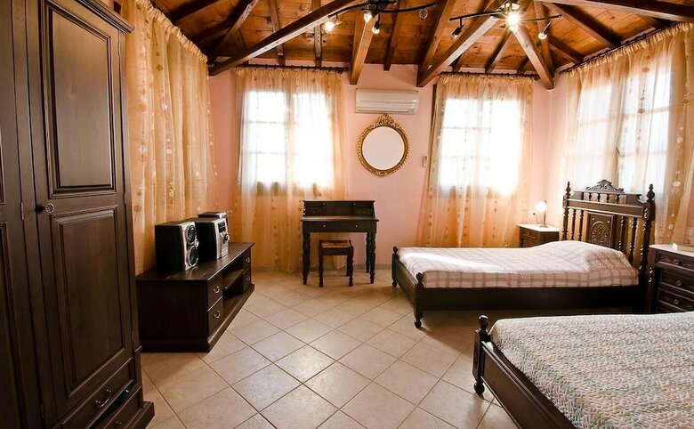 Vatellis Villas