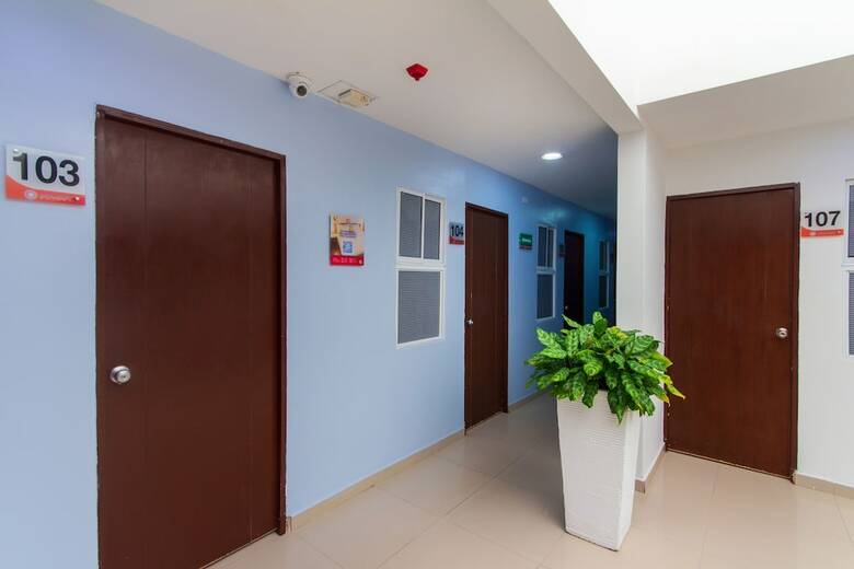 Hotel Azuan Suites