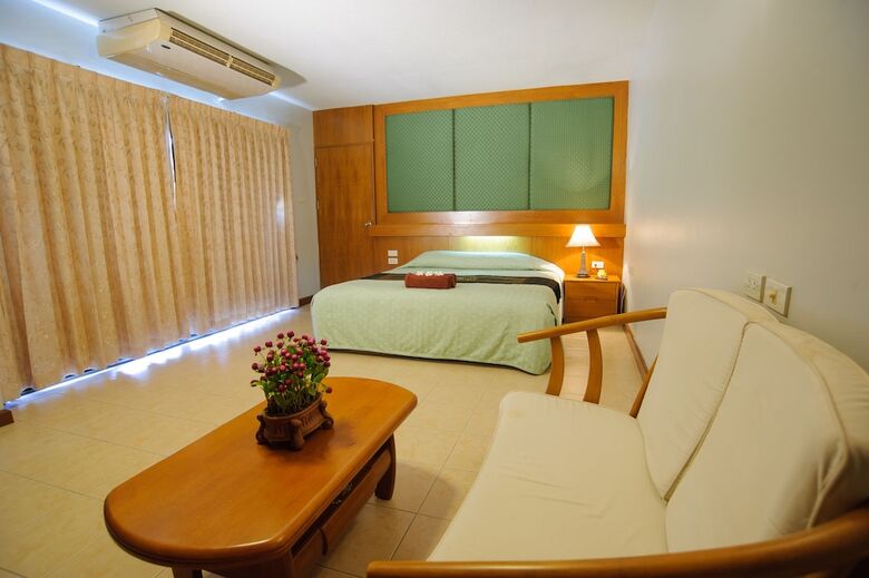 Hotel Diamond City Place