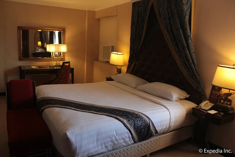 Subic Bay Venezia Hotel