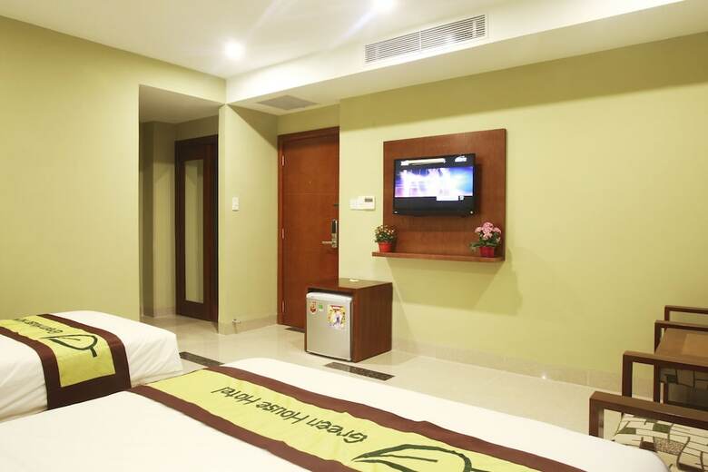 Green House Hotel