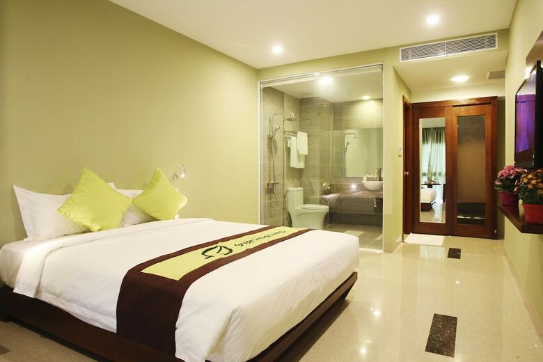 Green House Hotel