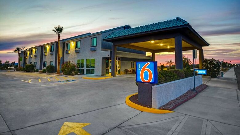 Motel 6 Lake Havasu, Az - Lakeside