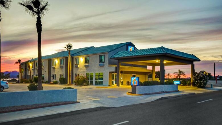 Motel 6 Lake Havasu, Az - Lakeside