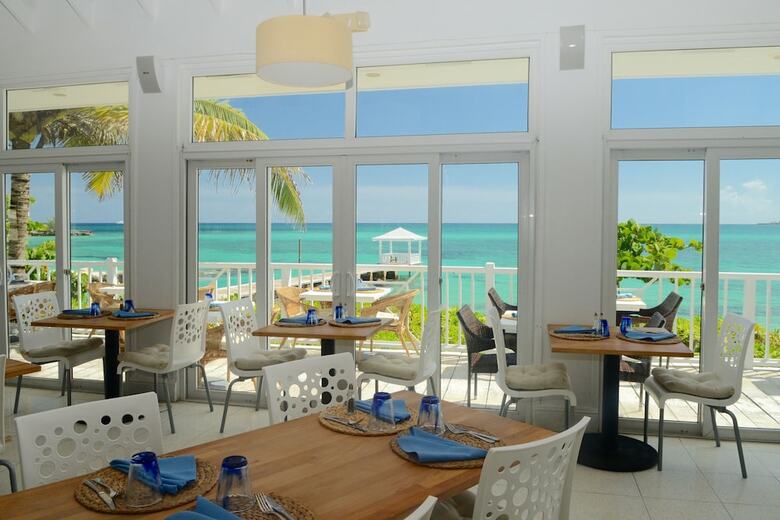 Apartamento Sandyport Beach Resort