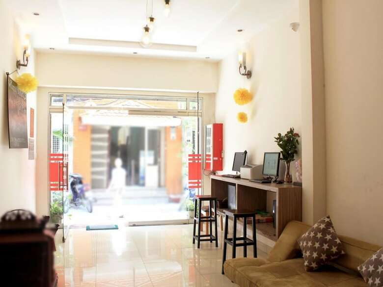 Giang Son 2 Hotel