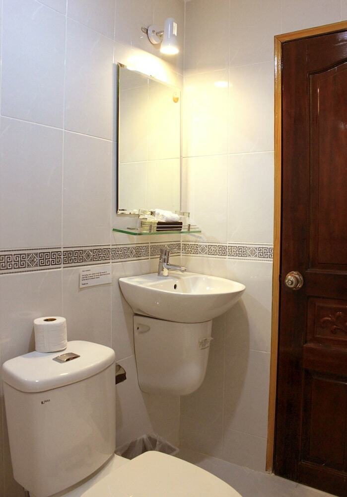 Giang Son 2 Hotel