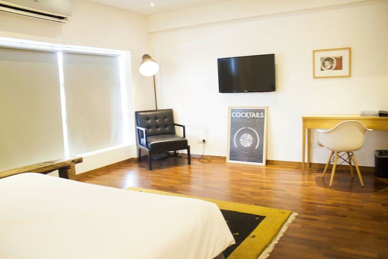 Quayside Hotel
