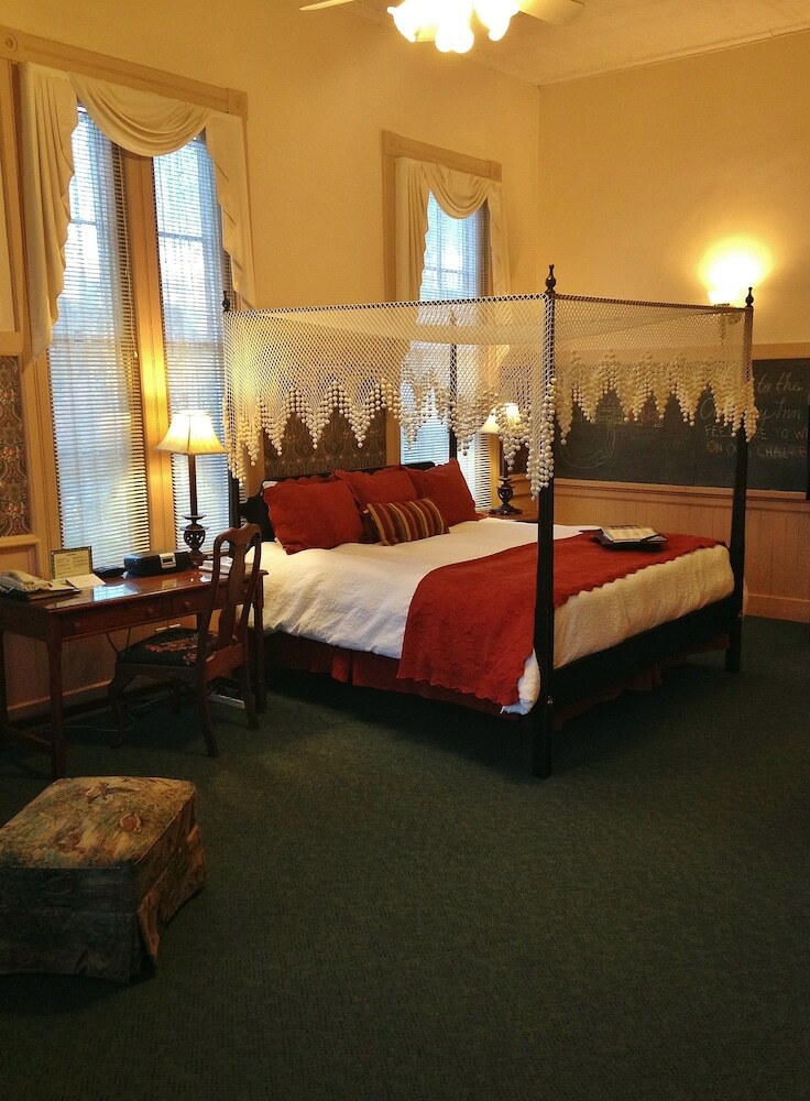 Bed & Breakfast Chambery Inn
