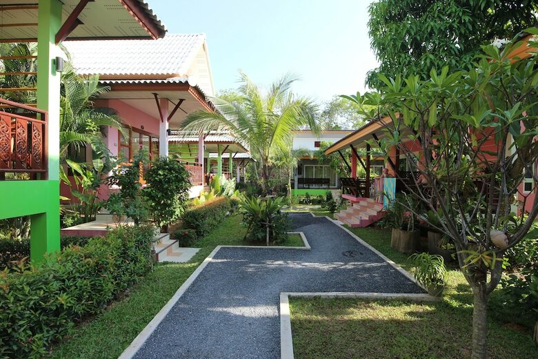 Hotel Pinky Bungalows Resort