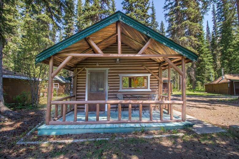 Cabana Kootenay Park Lodge