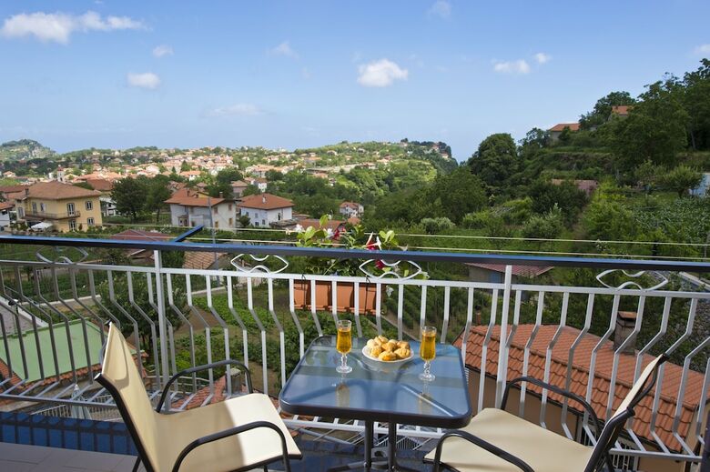 Hotel Mamaral Resort