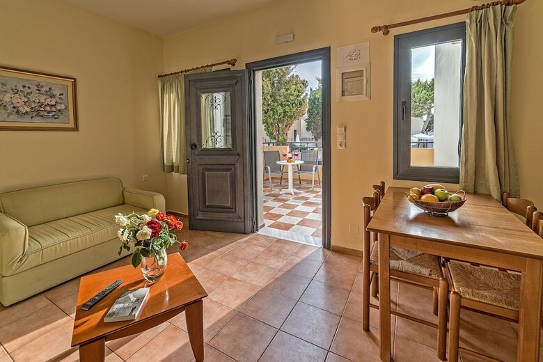 Blue Aegean Hotel & Suites