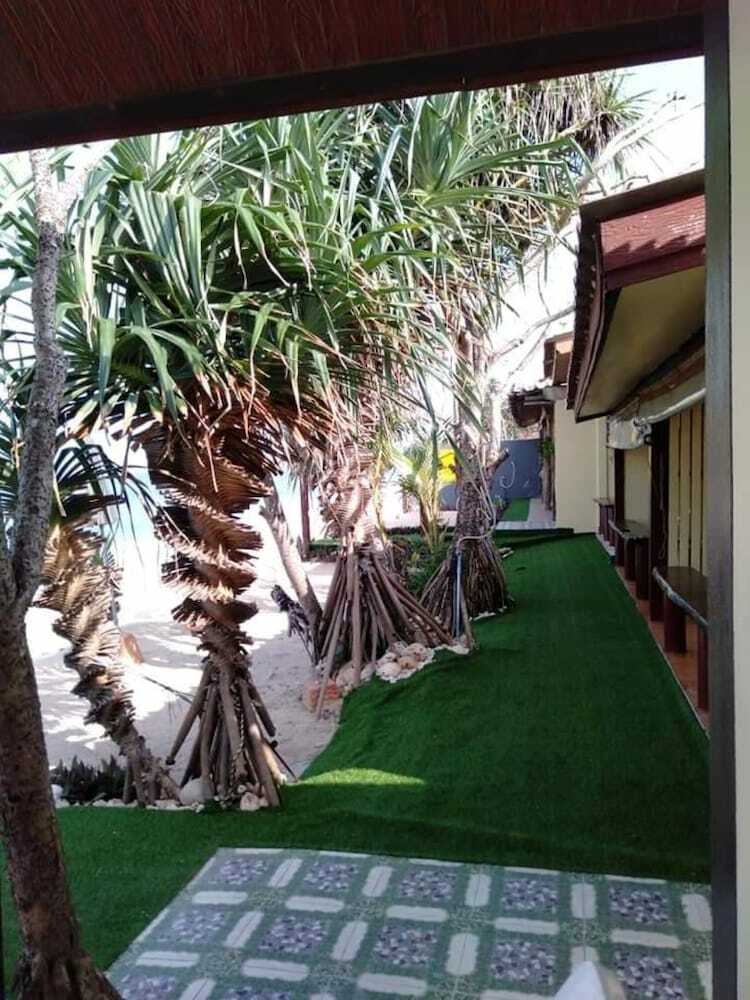 Hotel Baan Rim Lay