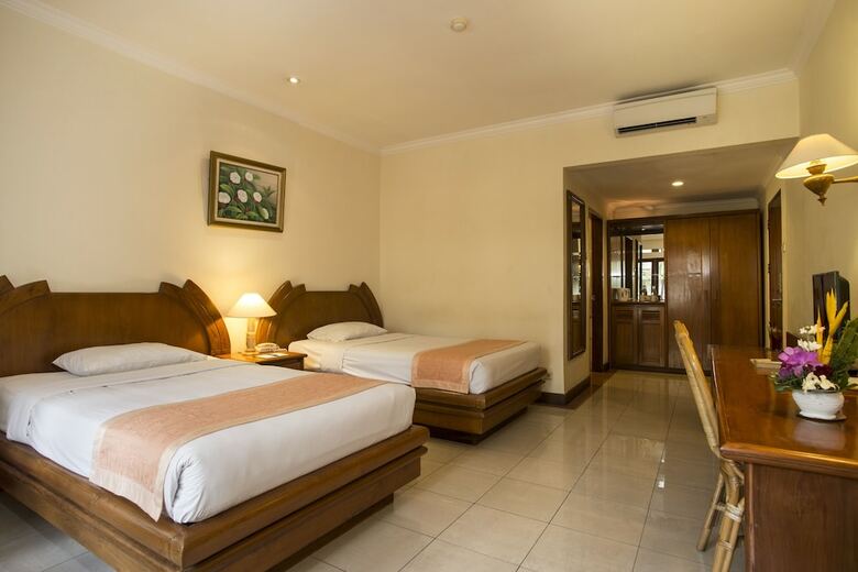 Hotel Parigata Resort & Spa