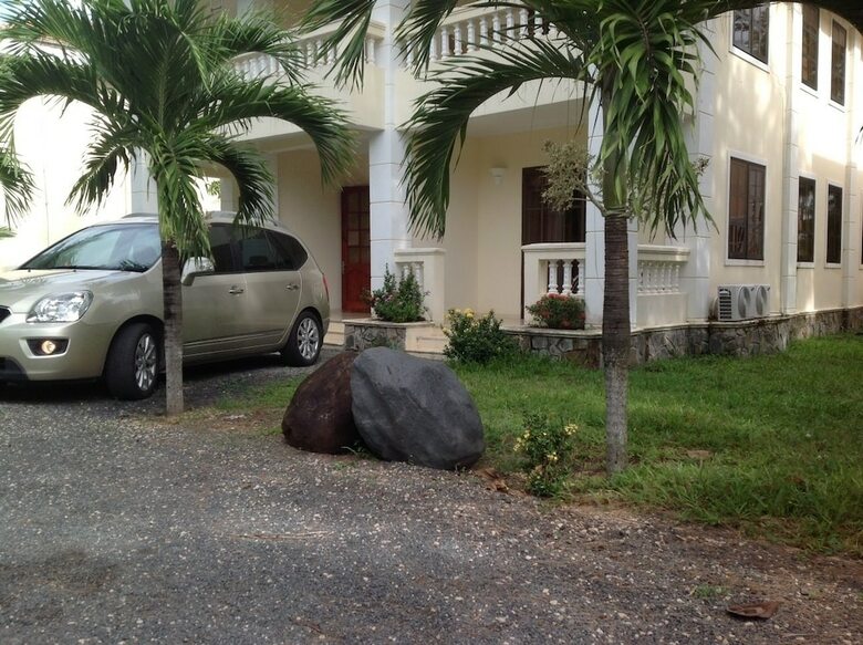 Apartamento River Ray Estates