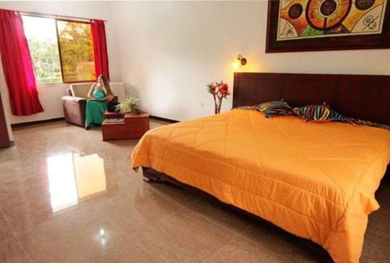 Hotel Hoster�a D'carlos